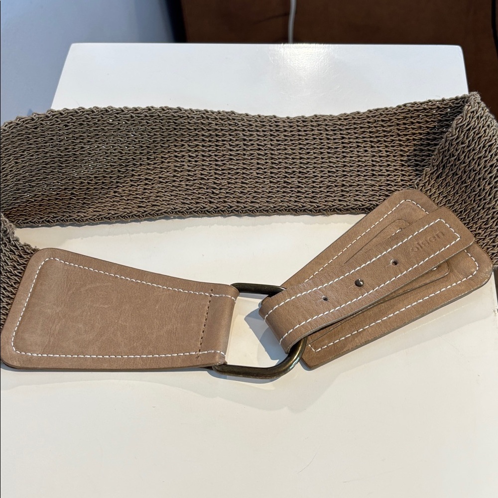 Olsen tan leather and Cotton weaved belt size medium - Picture 10 of 13